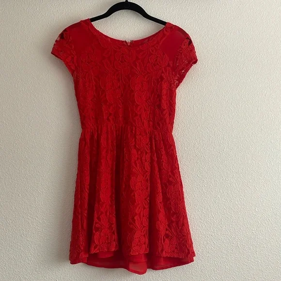 Coincidence & Chance Dresses | Urban Outfitters Coincidence & Chance Lace Floral Dress | Color: Red | Size: S | Bingolia's Closet Coincidence & Chance Dresses | Urban Outfitters Coincidence & Chance Lace Floral Dress | Color: Red | Size: S | Bingolia's Closet